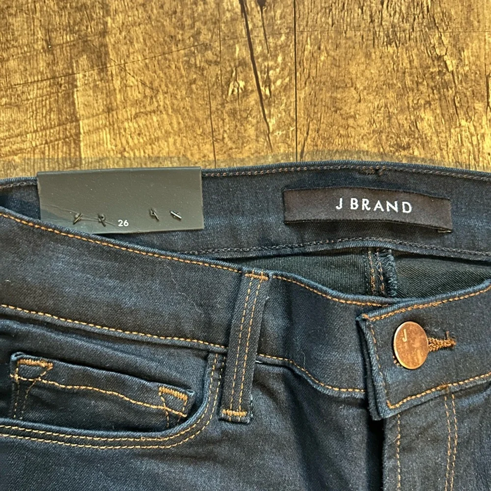 J Brand Skinny Leg Stretch Jeans Mid Rise Dark Wash NWT Size 26 Designer Denim - Picture 7 of 15